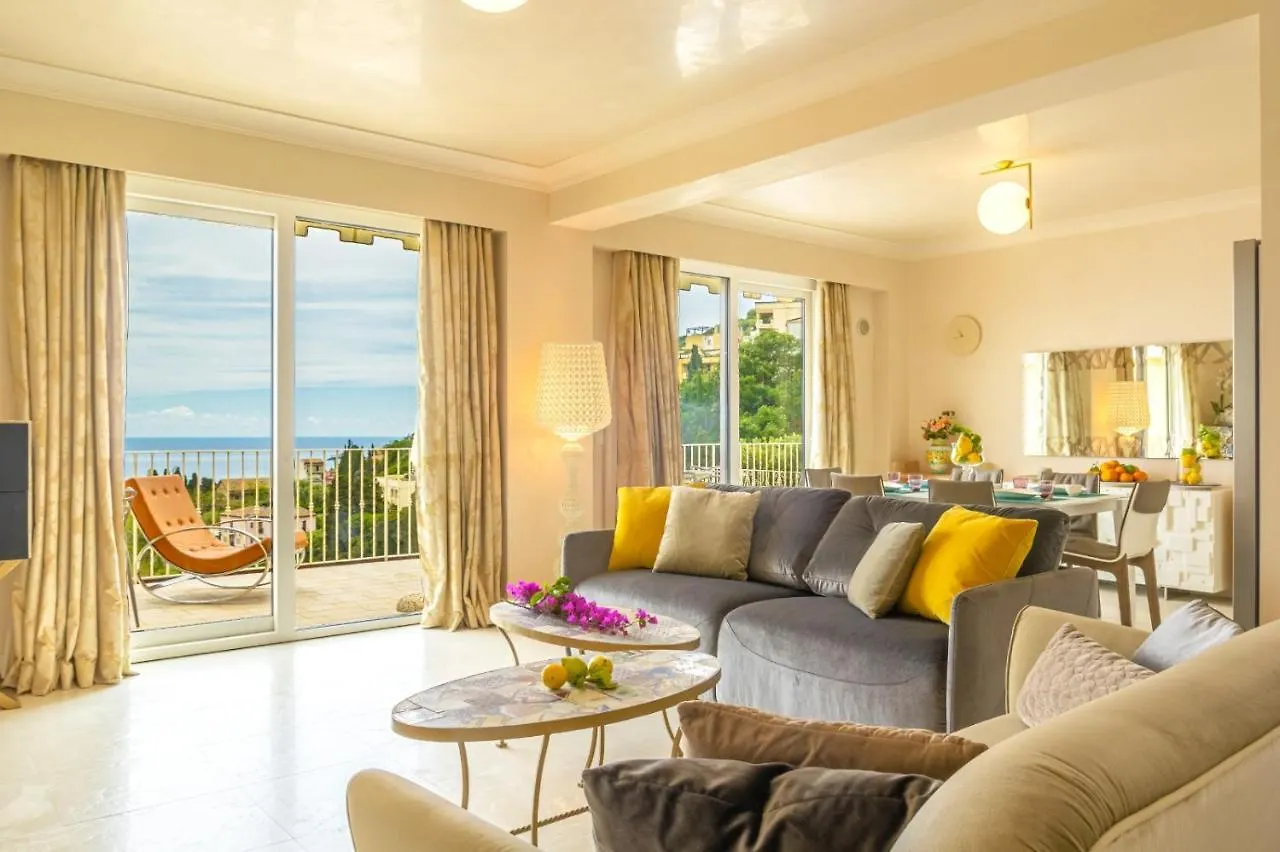 Taormina Skyline Villa 0*,